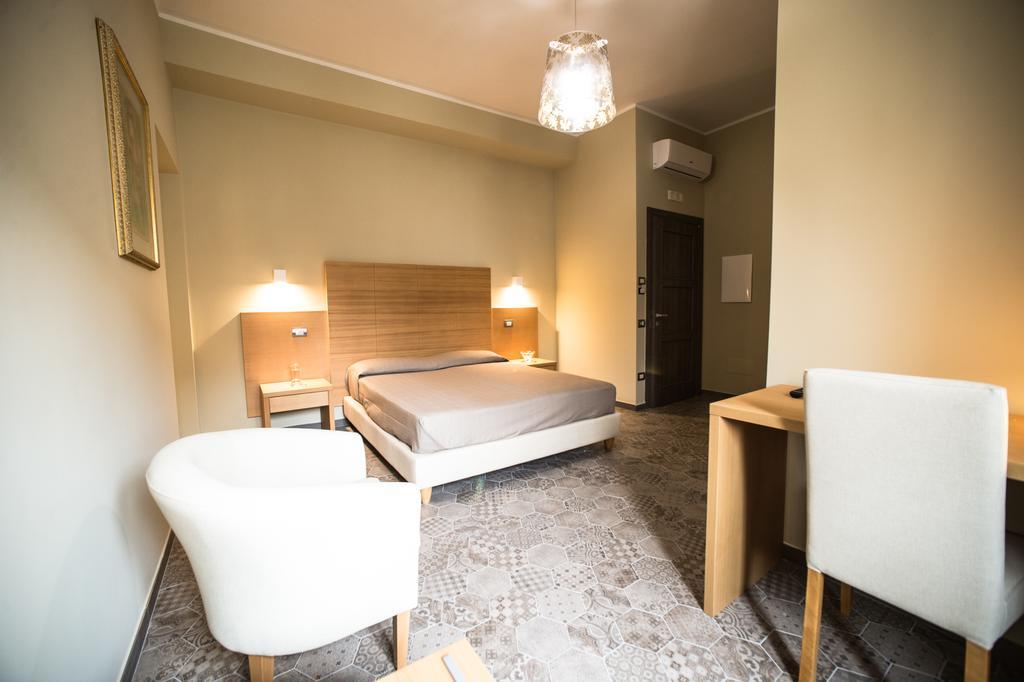 Residenza Del Corso Hotel มาเตรา ภายนอก รูปภาพ