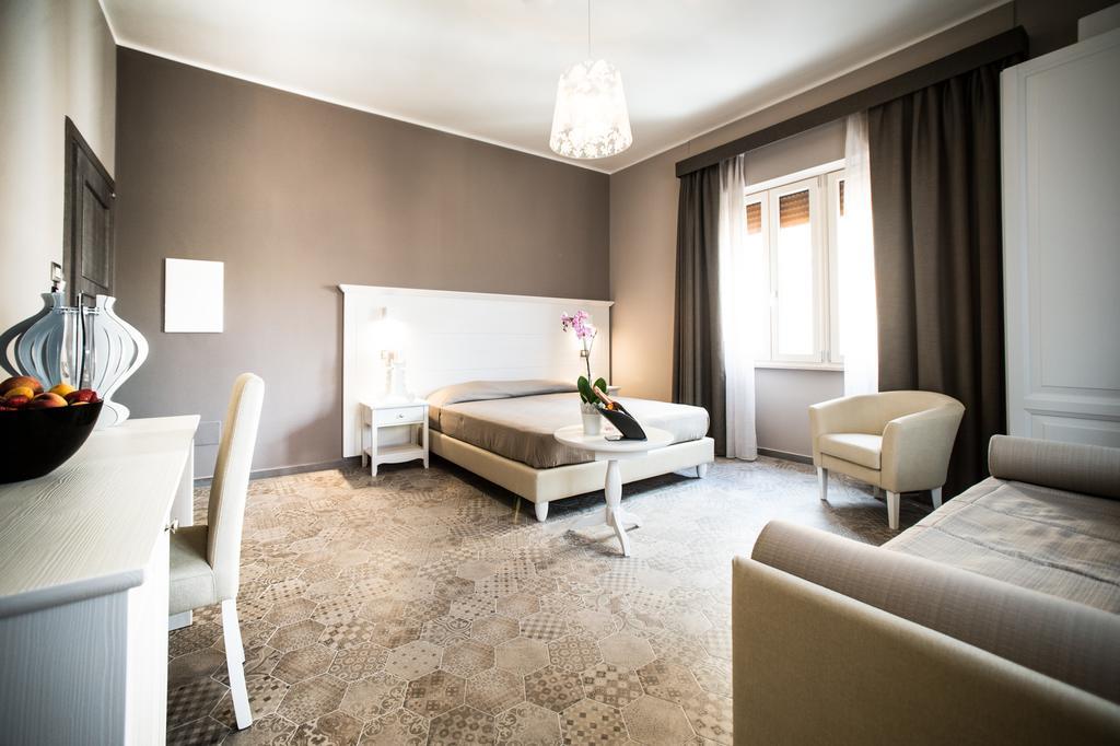 Residenza Del Corso Hotel มาเตรา ภายนอก รูปภาพ