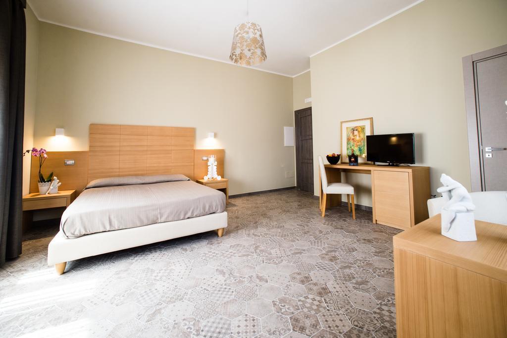 Residenza Del Corso Hotel มาเตรา ภายนอก รูปภาพ