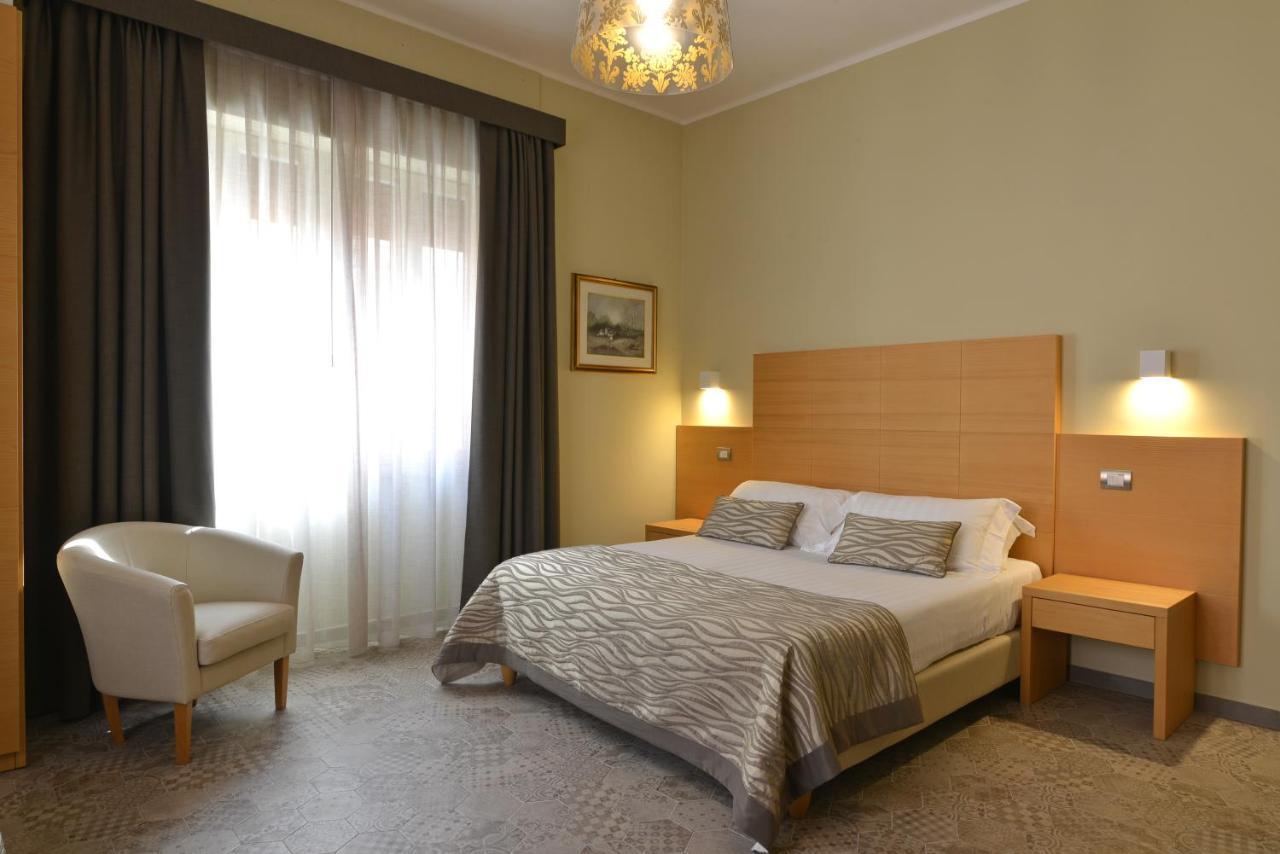 Residenza Del Corso Hotel มาเตรา ภายนอก รูปภาพ