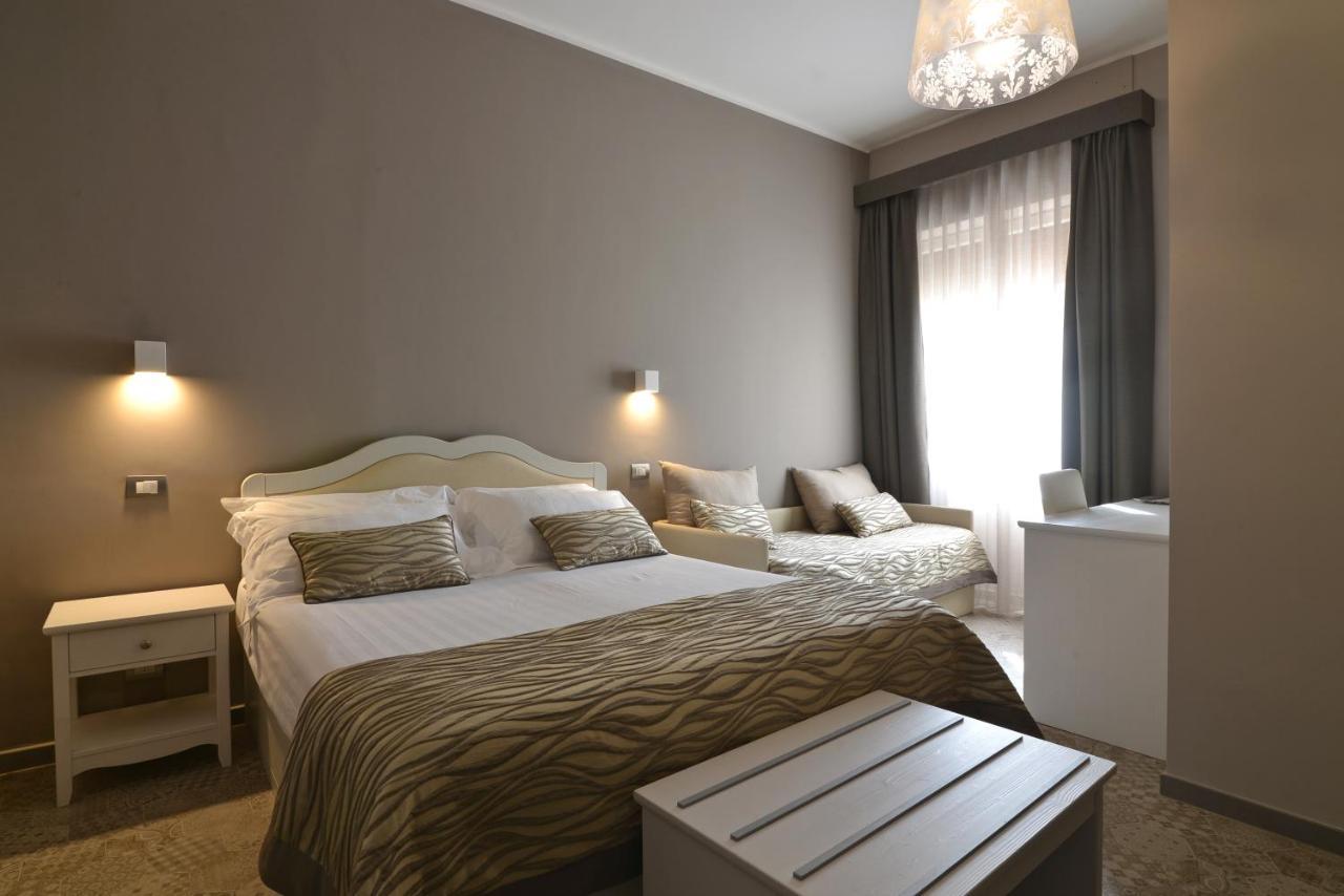 Residenza Del Corso Hotel มาเตรา ภายนอก รูปภาพ