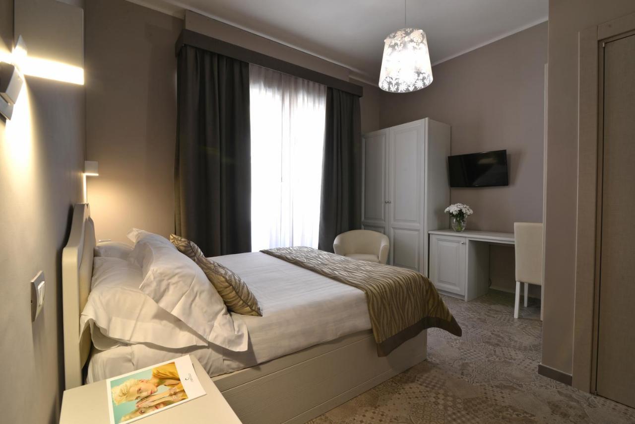 Residenza Del Corso Hotel มาเตรา ภายนอก รูปภาพ